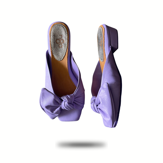 Sandalia baja moño lateral